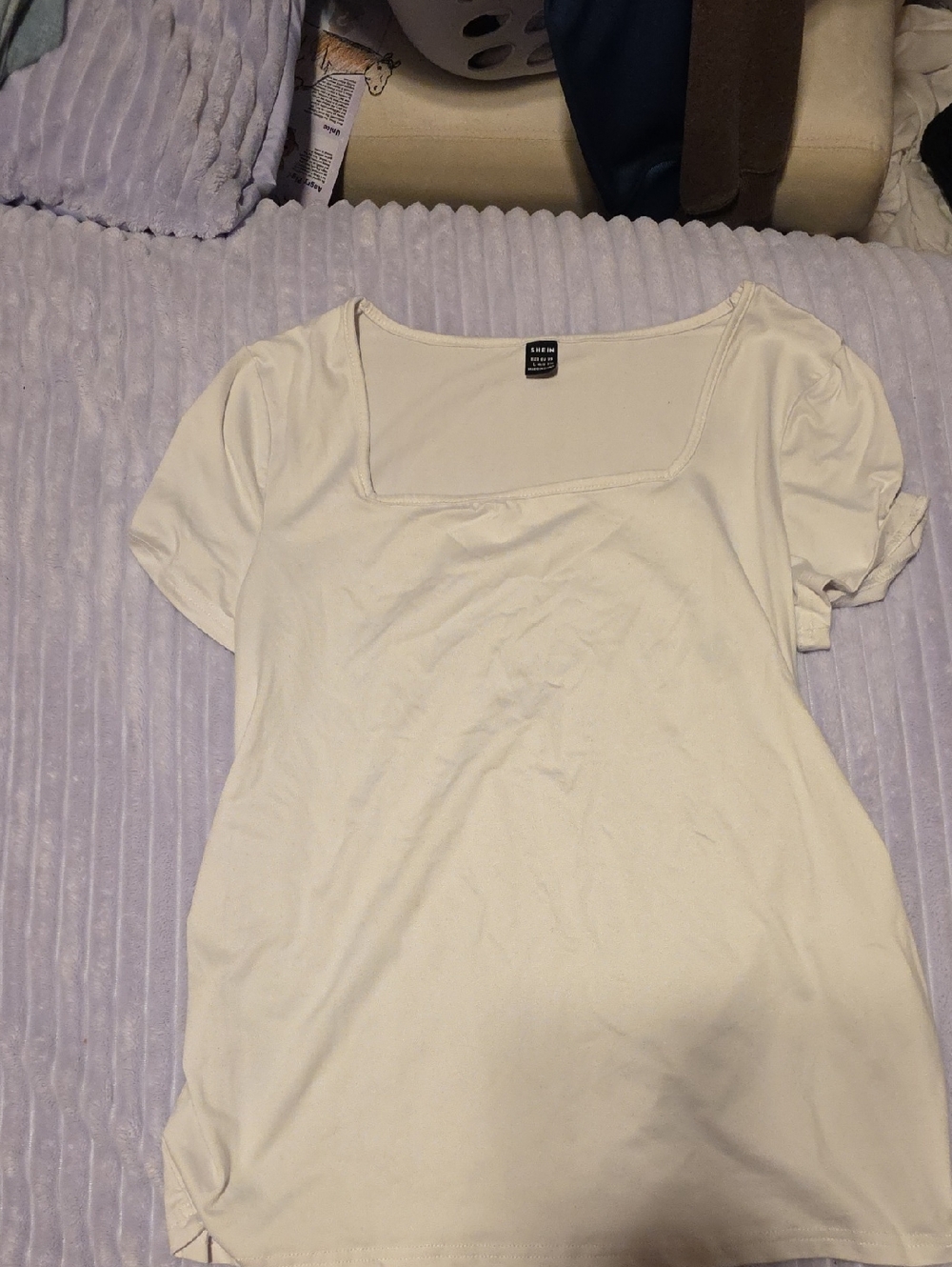 8SHEIN White Short Sleeve Square Neck Tee